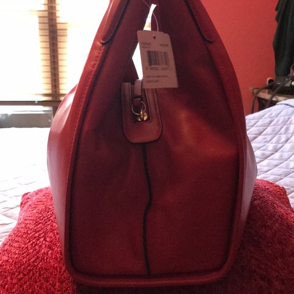 Coach Smooth Leather Carlyle SHB F37637 - Picture 2 of 8